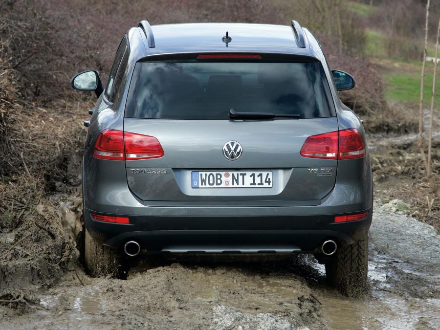  Volkswagen Touareg V6 TDi Terrain Tech Paket 2010 года  (фото 19 из 34)